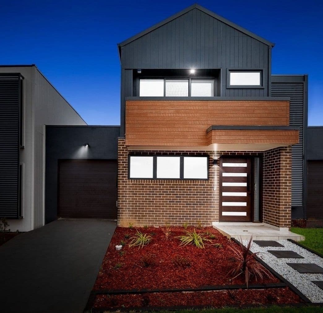 9 Peters Road, Edmondson Park NSW 2174, Edmondson Park - Image 1