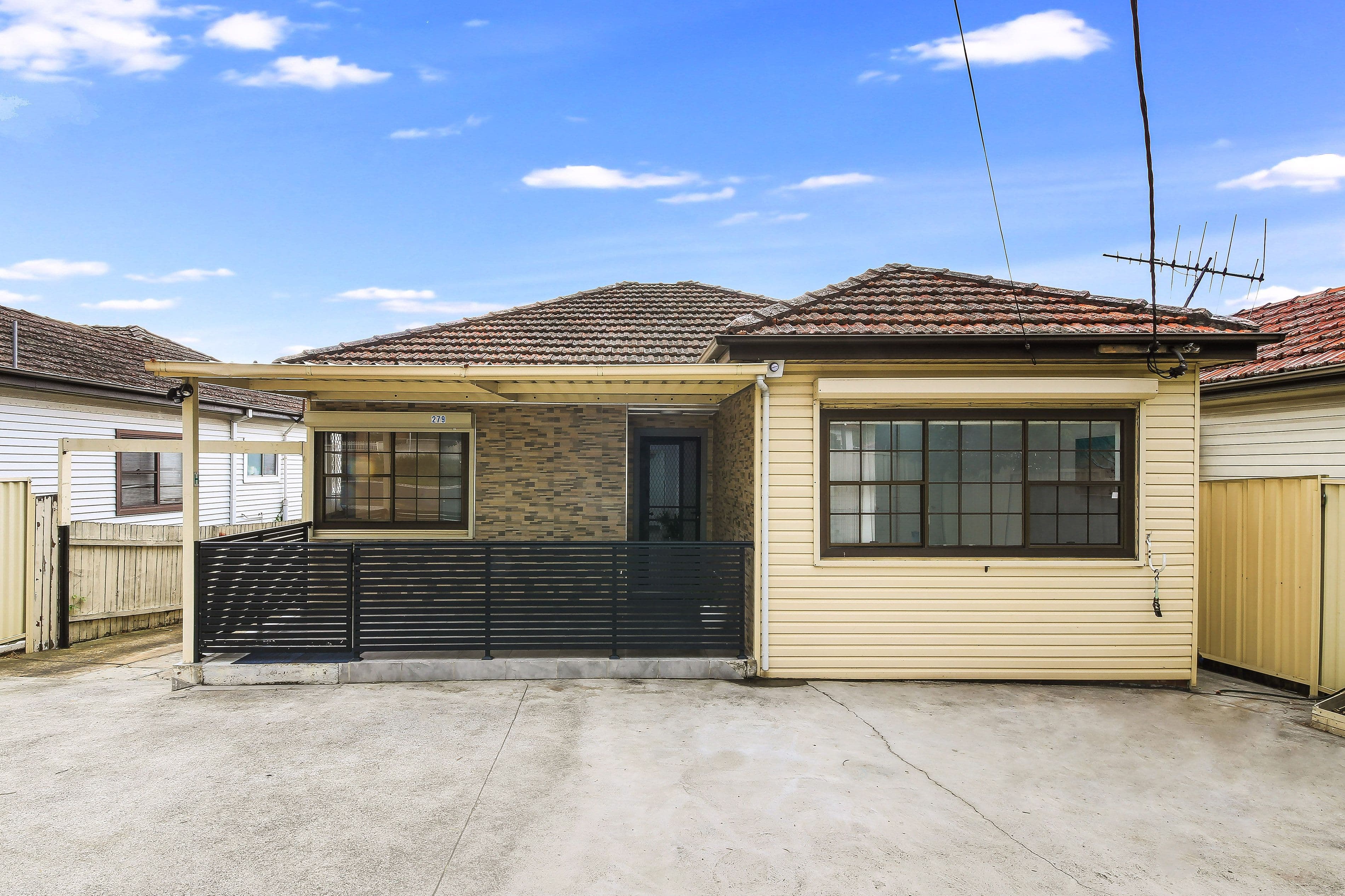 279 Roberts Road, Greenacre NSW 2190, Greenacre - Image 1