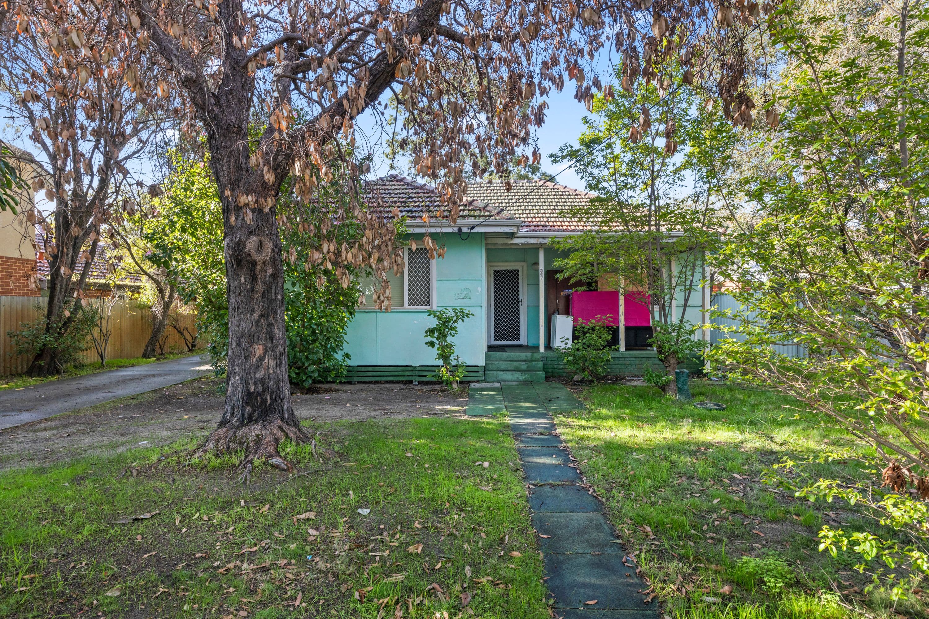 387 Belgravia Street, Cloverdale WA 6105, Cloverdale - Image 1