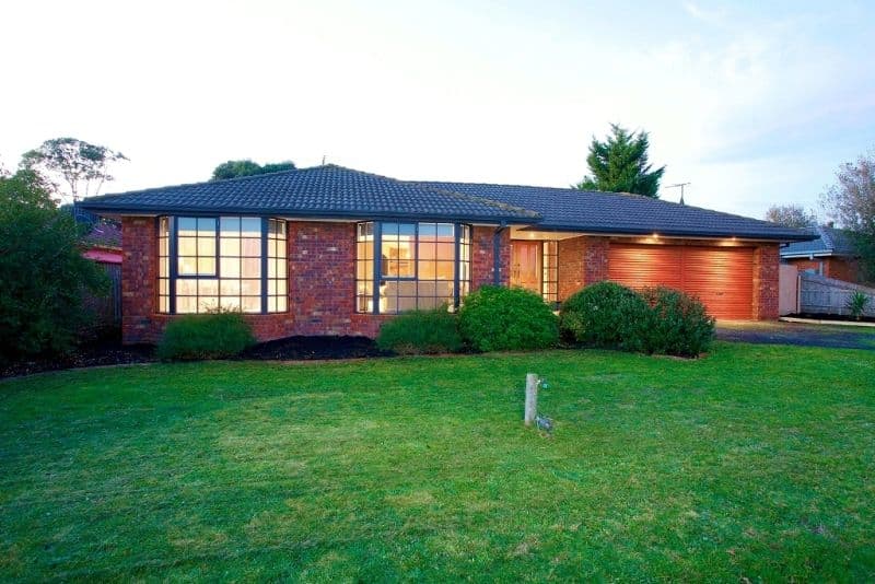 2 Madden Retreat, BERWICK VIC 3806, Berwick - Image 1