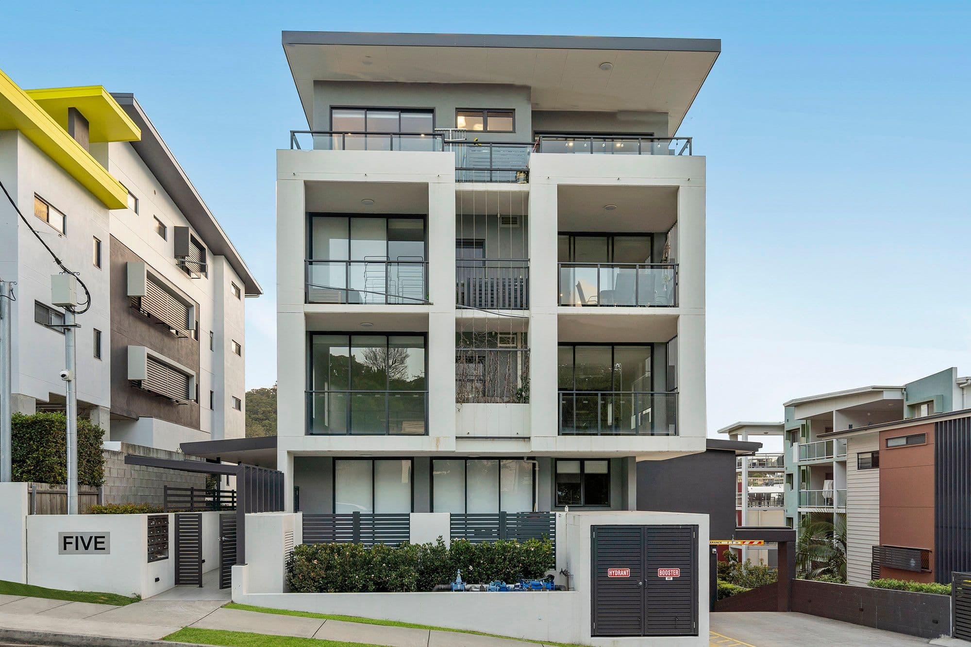 5 Raffles Street, Mount Gravatt East QLD 4122, Mount Gravatt East - Image 1