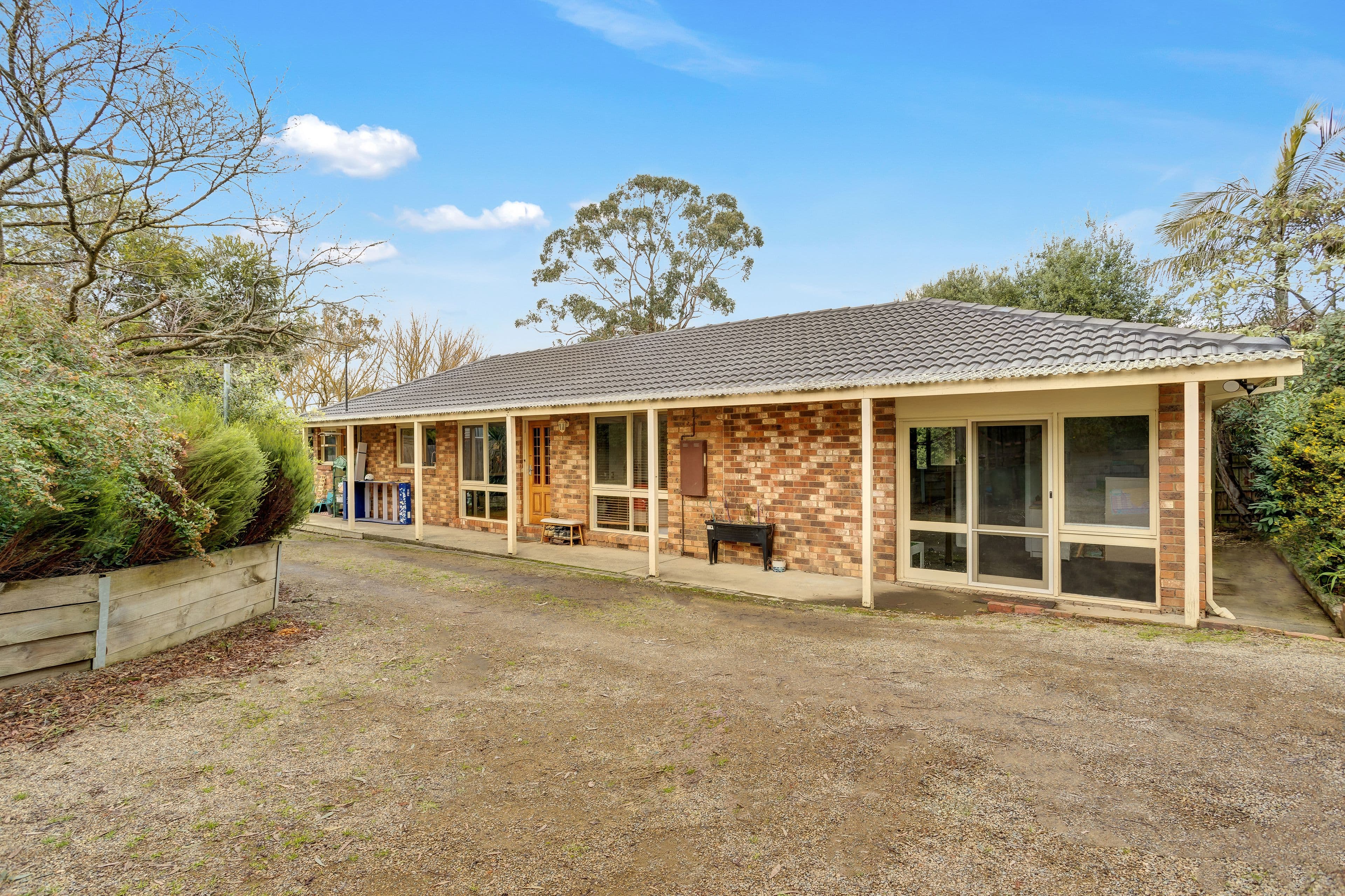 10 Wanda Avenue, Wandin North VIC 3139, Wandin North - Image 1
