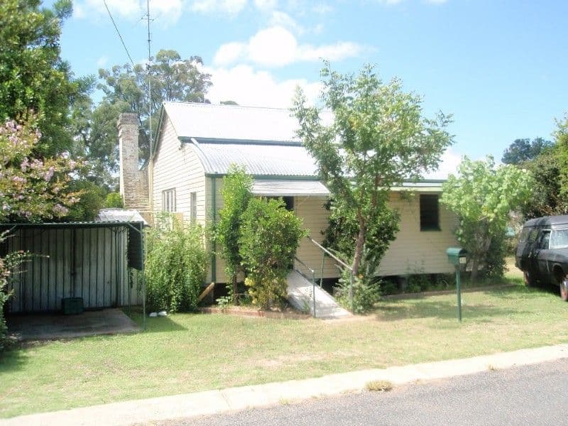42 Wilga Avenue, WARWICK QLD 4370, Warwick - Image 1