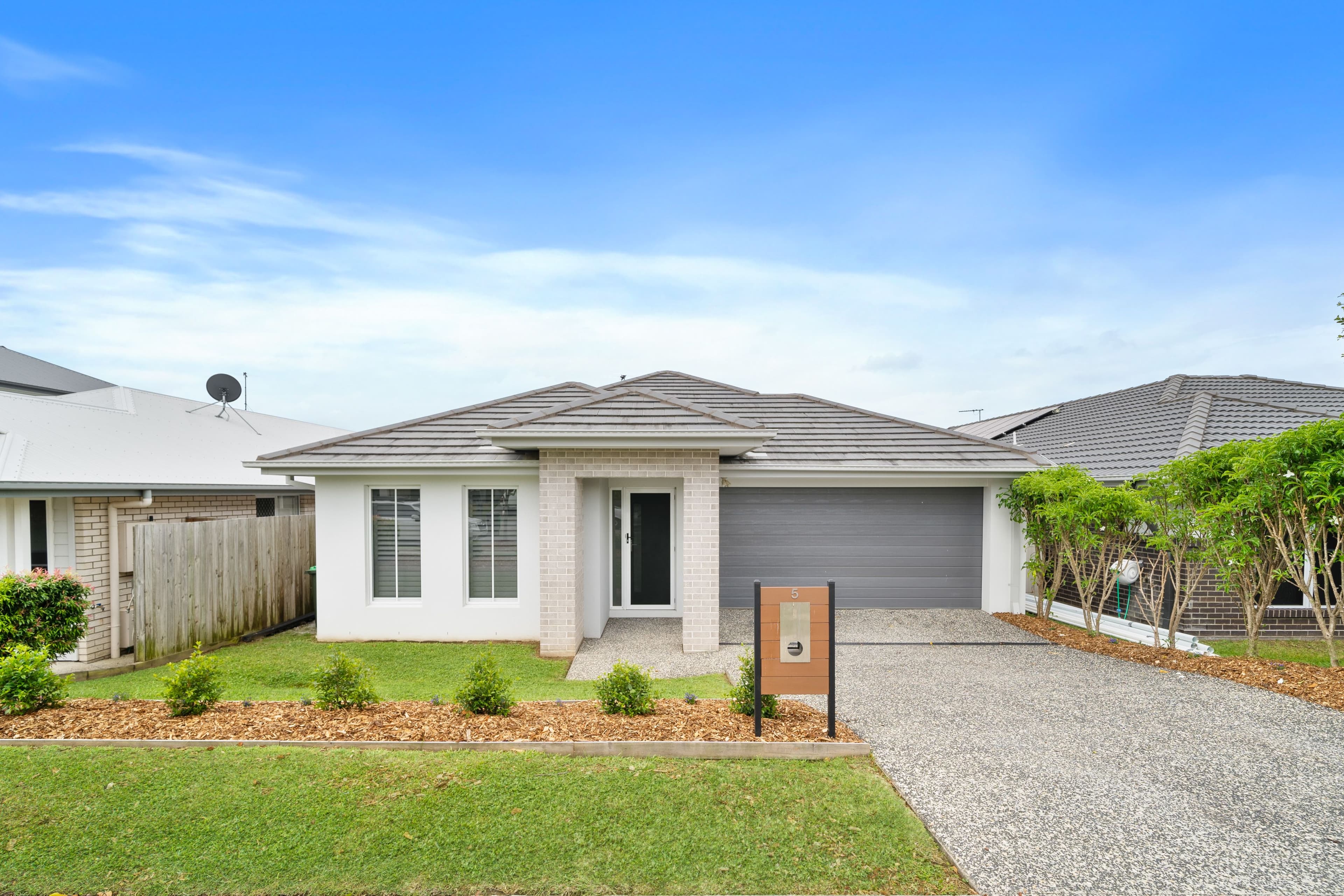5 Bradfield Street, FLAGSTONE QLD 4280, Flagstone - Image 1