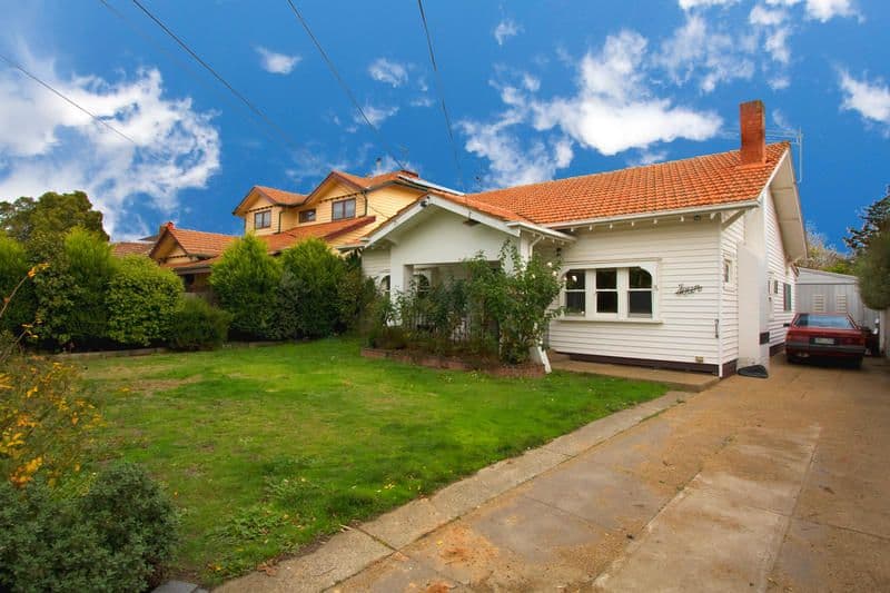4 Katrina Avenue, MURRUMBEENA VIC 3163, Murrumbeena - Image 1