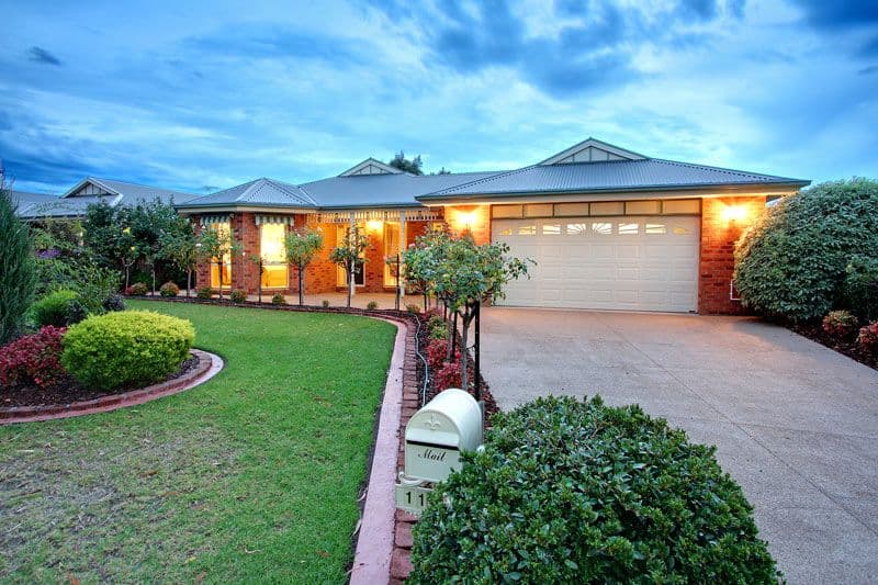11 Kathleen Crescent, MORNINGTON VIC 3931, Mornington - Image 1