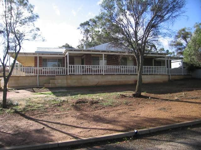 32 Fraser Street, YORK WA 6302, York - Image 1