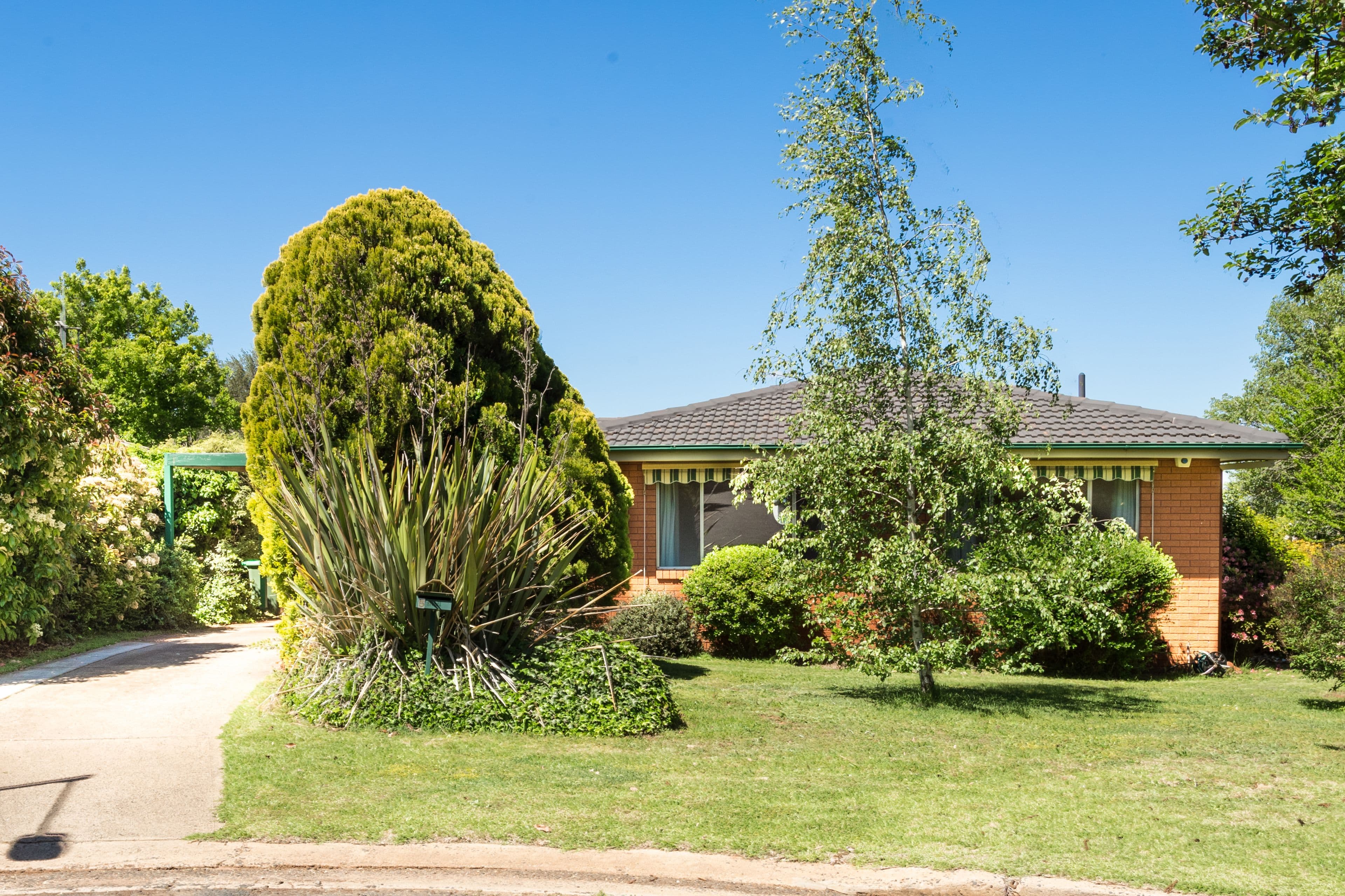 5 Regency Place, Orange - Image 1