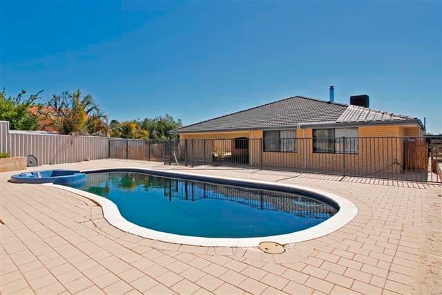 19 Ambergate Close, CANNING VALE WA 6155, Canning Vale - Image 1