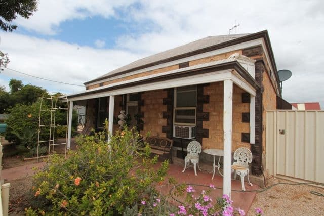 9-11 First Street, COWELL SA 5602, Cowell - Image 1