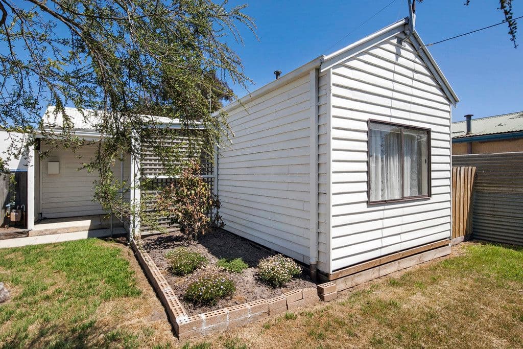 10 Albion Street, Sebastopol VIC 3356, Sebastopol - Image 1