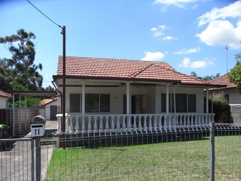 11 Lily Avenue, RIVERWOOD NSW 2210, Riverwood - Image 1