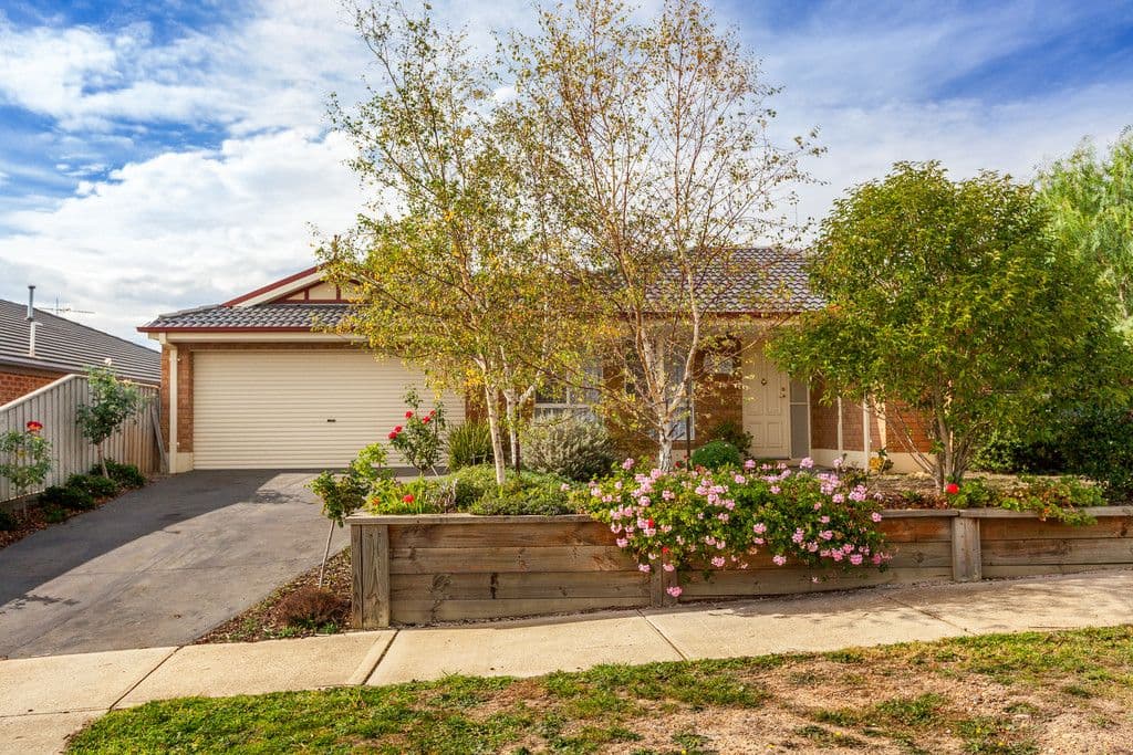 279 Flaxen Hills Road, DOREEN VIC 3754, Doreen - Image 1