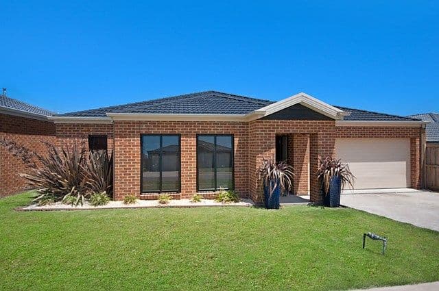 20 Thackery Drive, WARRNAMBOOL VIC 3280, Warrnambool - Image 1