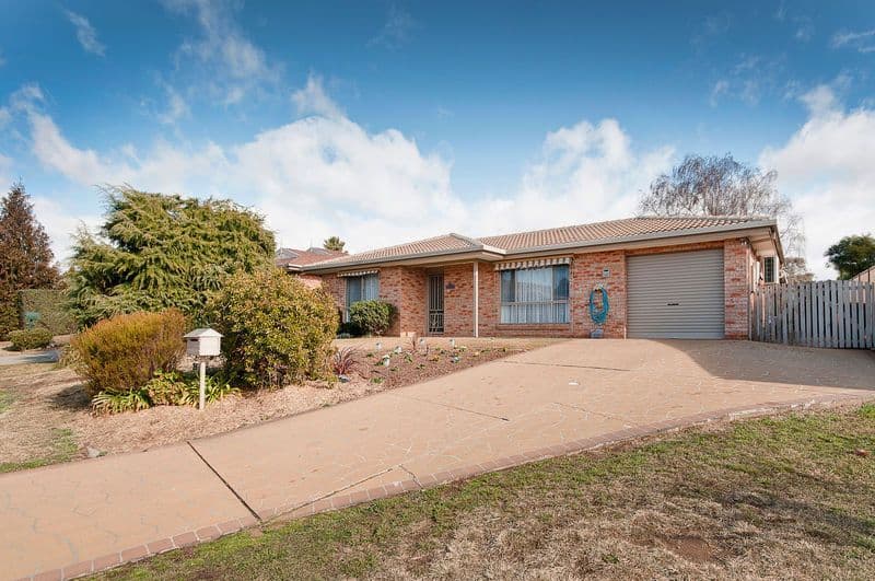 26 Patanga Gardens, QUEANBEYAN WEST NSW 2620, Queanbeyan West - Image 1