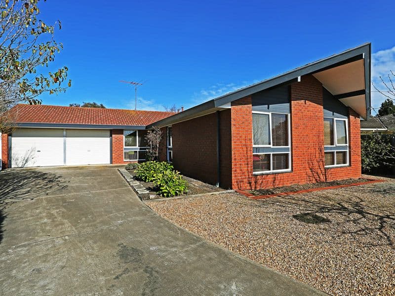 1 Grenoble Court, HIGHTON VIC 3216, Highton - Image 1