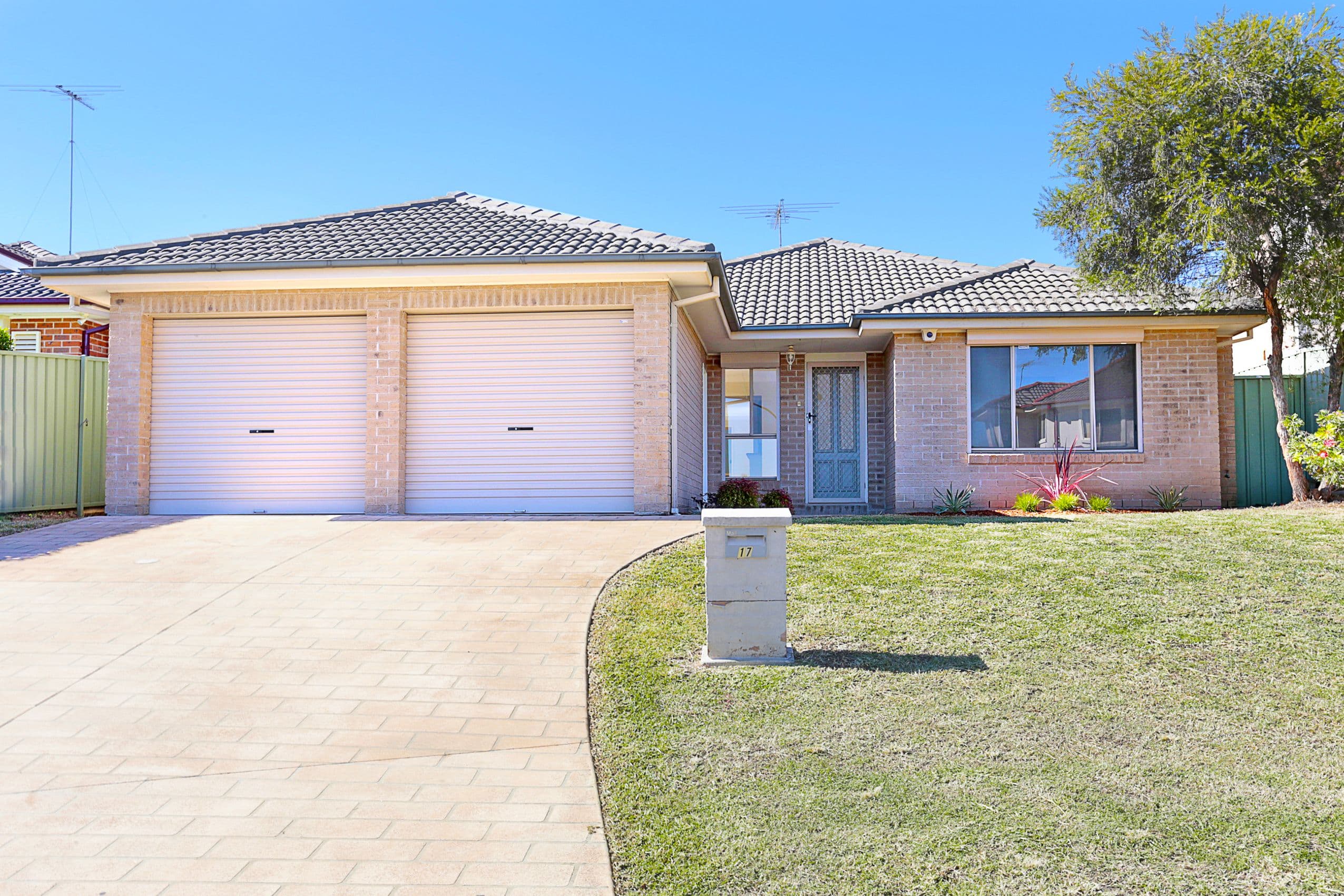 17 Dara Crescent, Glenmore Park - Image 1