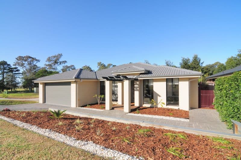 10 Jade Place, MEROO MEADOW NSW 2540, Meroo Meadow - Image 1
