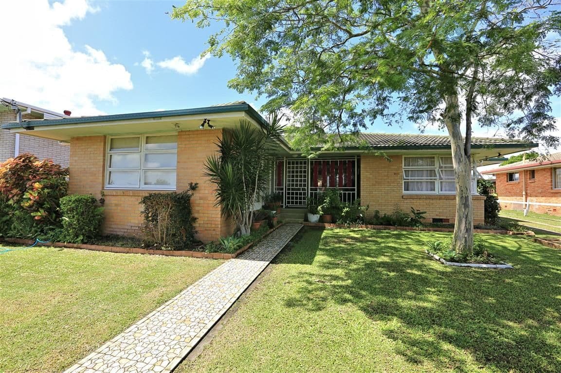 44 Takalvan Street, SVENSSON HEIGHTS QLD 4670, Svensson Heights - Image 1