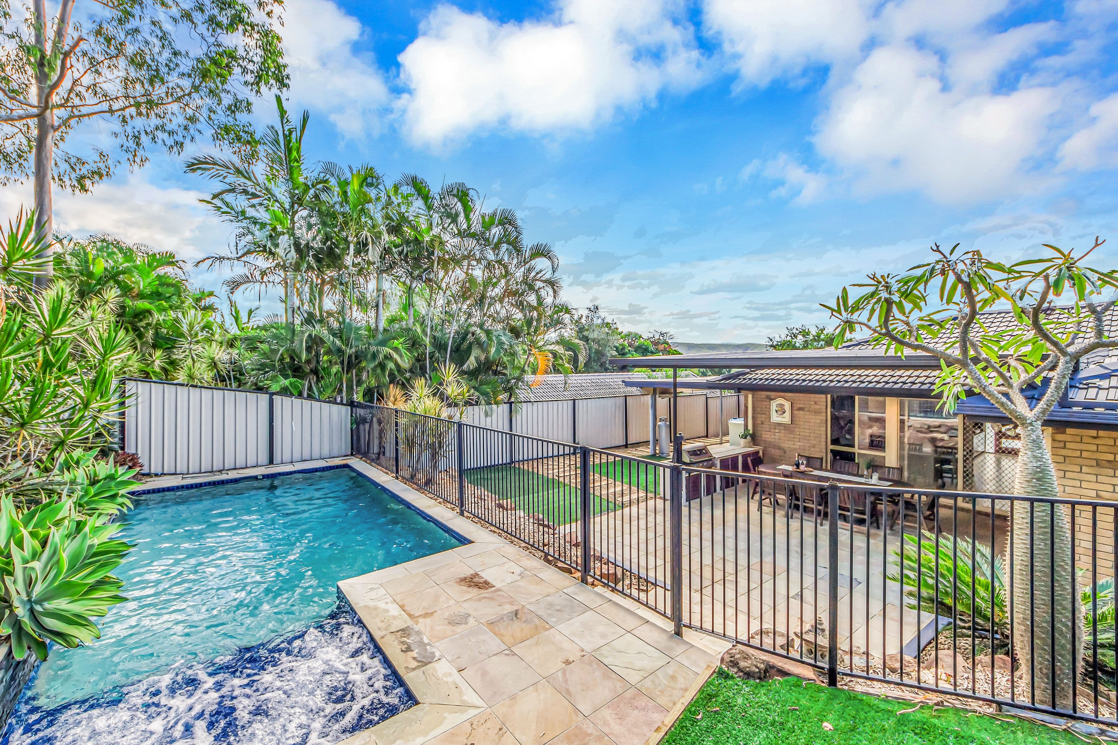 4 Macdougall Street, Highland Park QLD 4211, Highland Park - Image 1