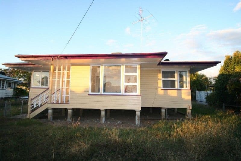 138 Bell Street, BILOELA QLD 4715, Biloela - Image 1