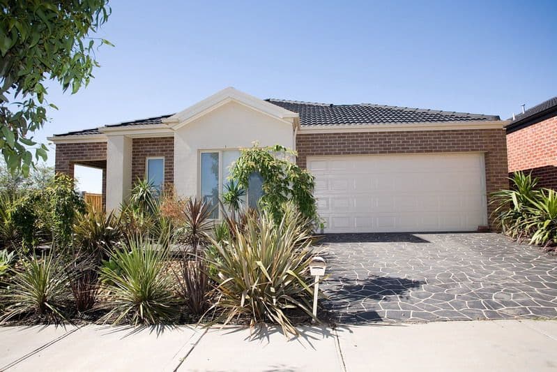 24 Glengarry Place, CRAIGIEBURN VIC 3064, Craigieburn - Image 1
