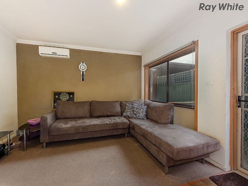 11 John Street, ST ALBANS VIC 3021, St Albans - Image 1