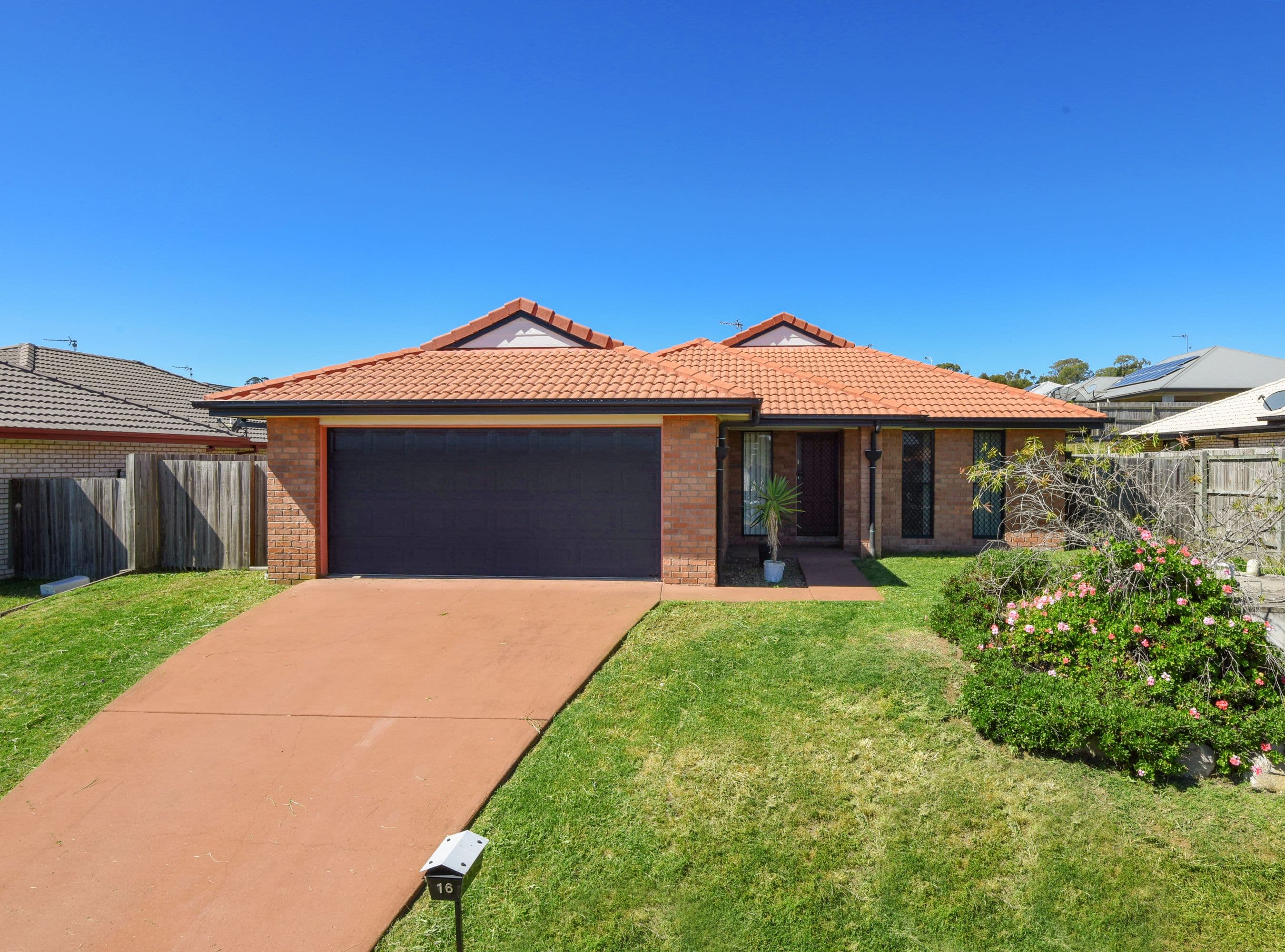 16 Wareena Crescent, Glenvale QLD 4350, Glenvale - Image 1