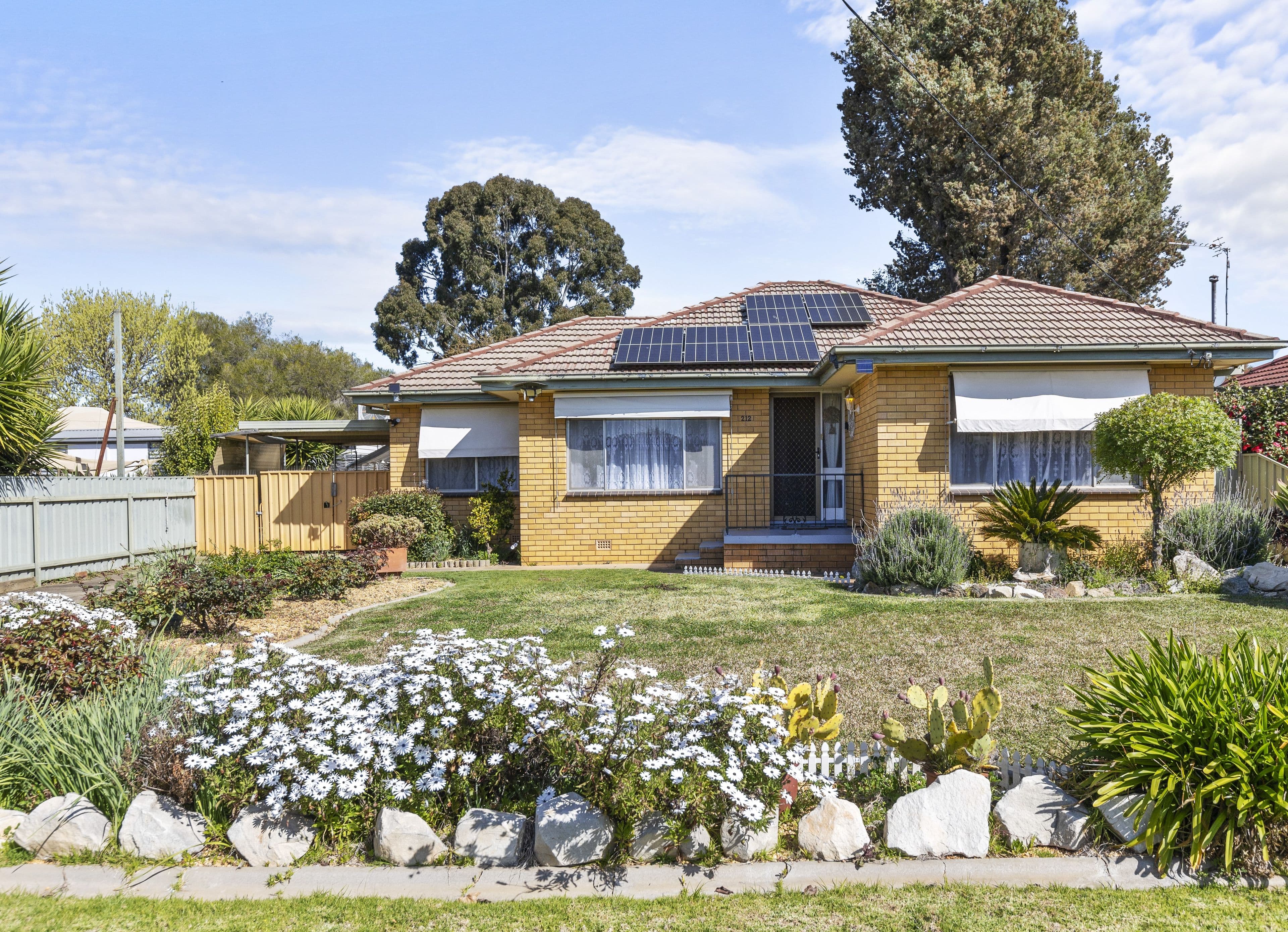 212 Fernleigh Road, Ashmont NSW 2650, Ashmont - Image 1