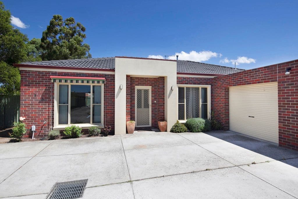 5 Marie Crescent, Wendouree VIC 3355, Wendouree - Image 1
