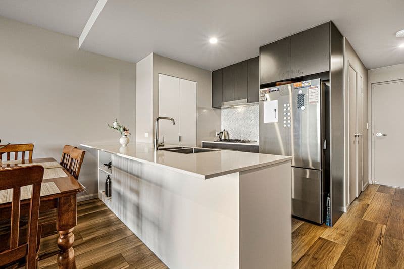 10 Curwen Terrace, Chermside - Image 1