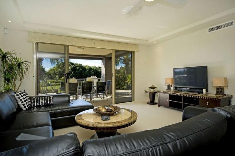8421 Magnolia Drive East, HOPE ISLAND QLD 4212, Hope Island - Image 1