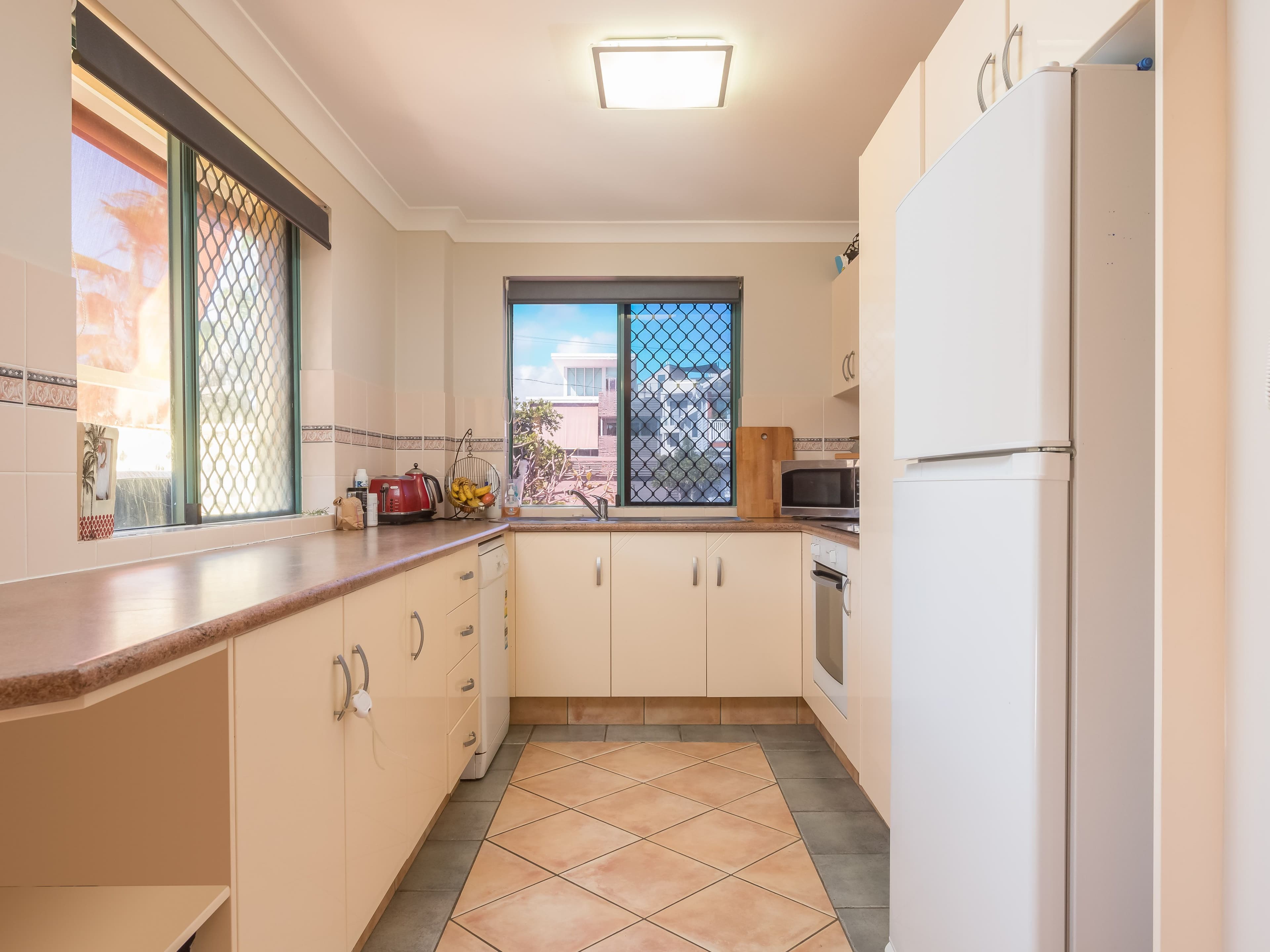 11 Sunbrite Avenue, Mermaid Beach QLD 4218, Mermaid Beach - Image 1