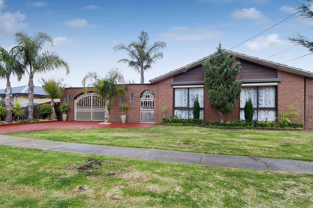 10 Witchwood Close, ALBANVALE VIC 3021, Albanvale - Image 1
