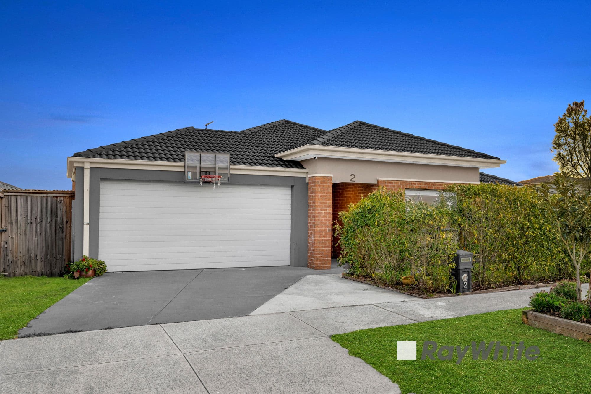 2 Symons Street, Cranbourne East VIC 3977, Cranbourne East - Image 1