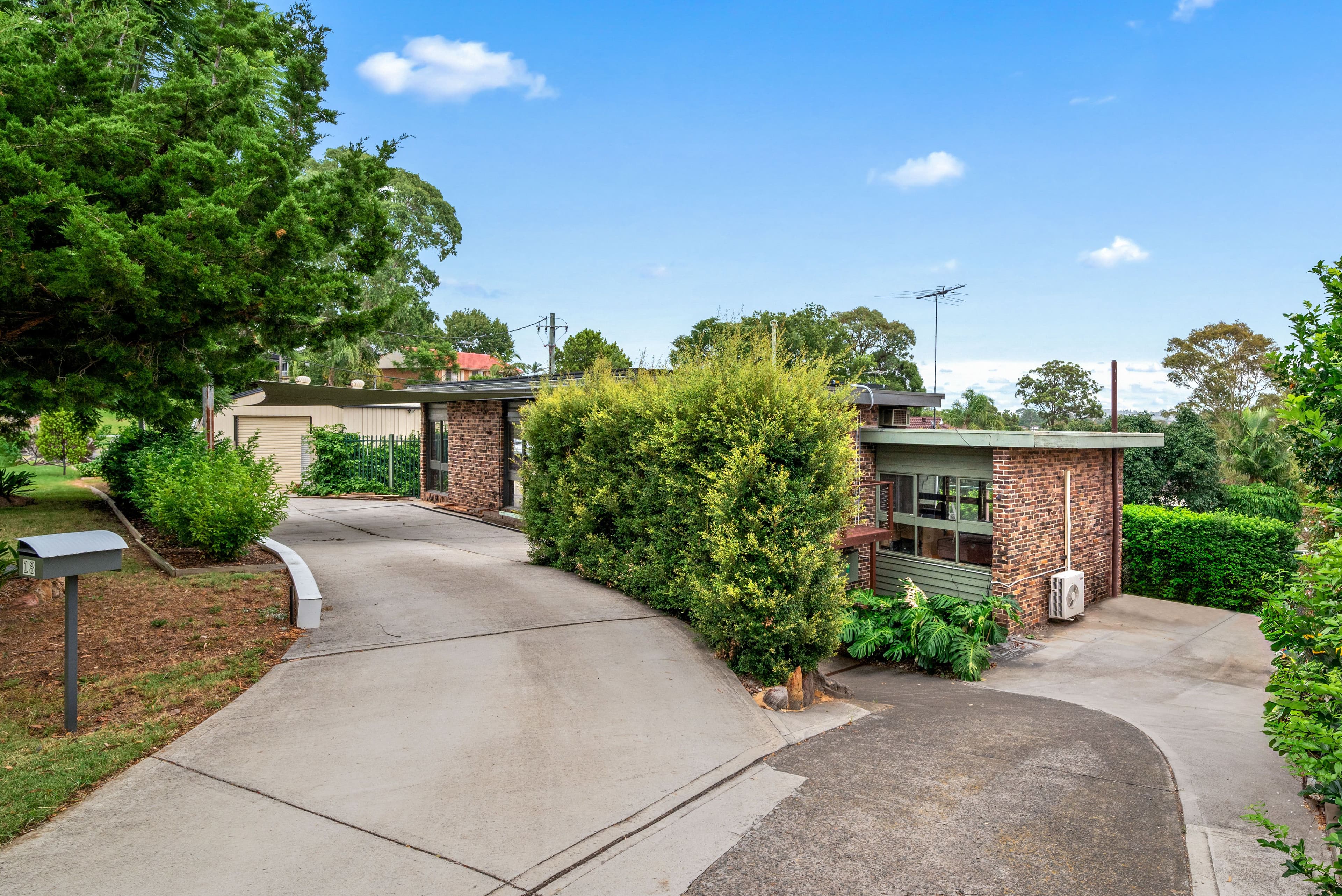 13 Uther Avenue, Bradbury NSW 2560, Bradbury - Image 1