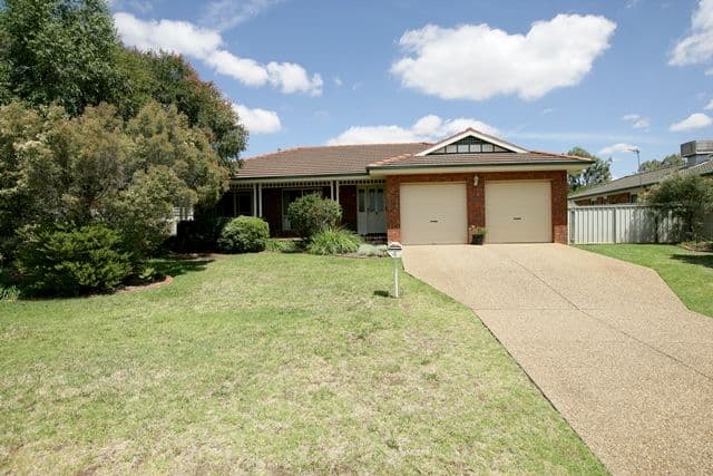 4 Shiralee Place, Estella NSW 2650, Estella - Image 1