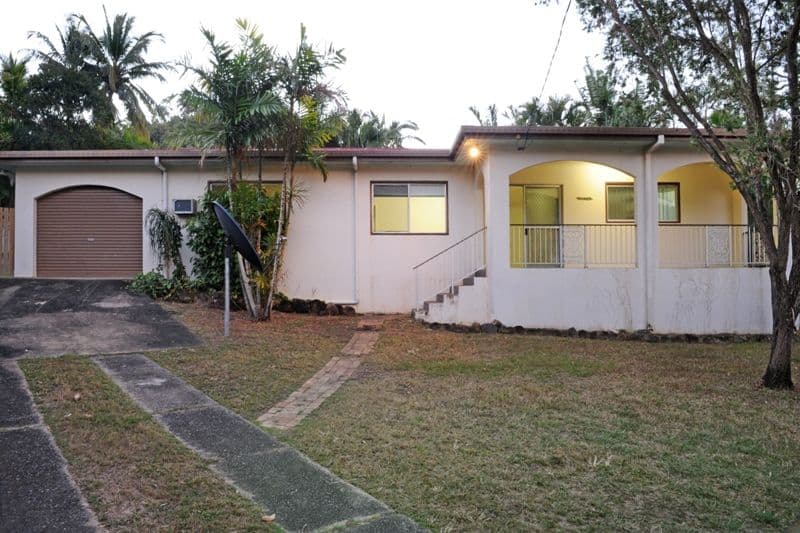 4 Pleasant Drive, CANNONVALE QLD 4802, Cannonvale - Image 1