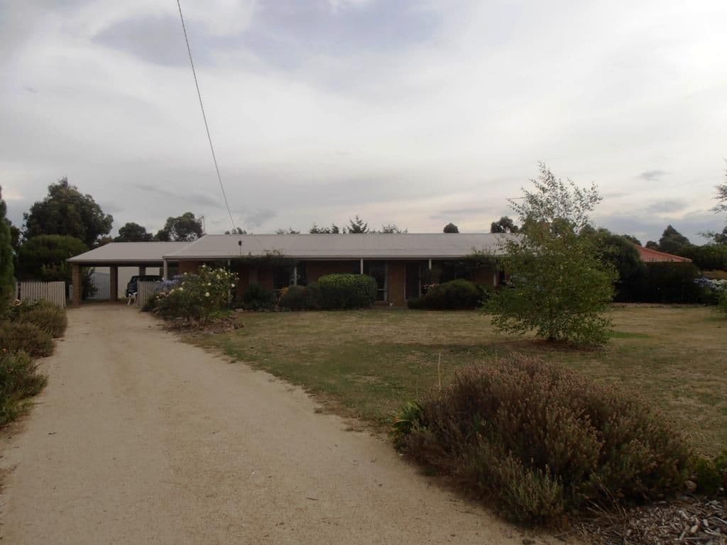 40 Coleraine Drive, ROMSEY VIC 3434, Romsey - Image 1