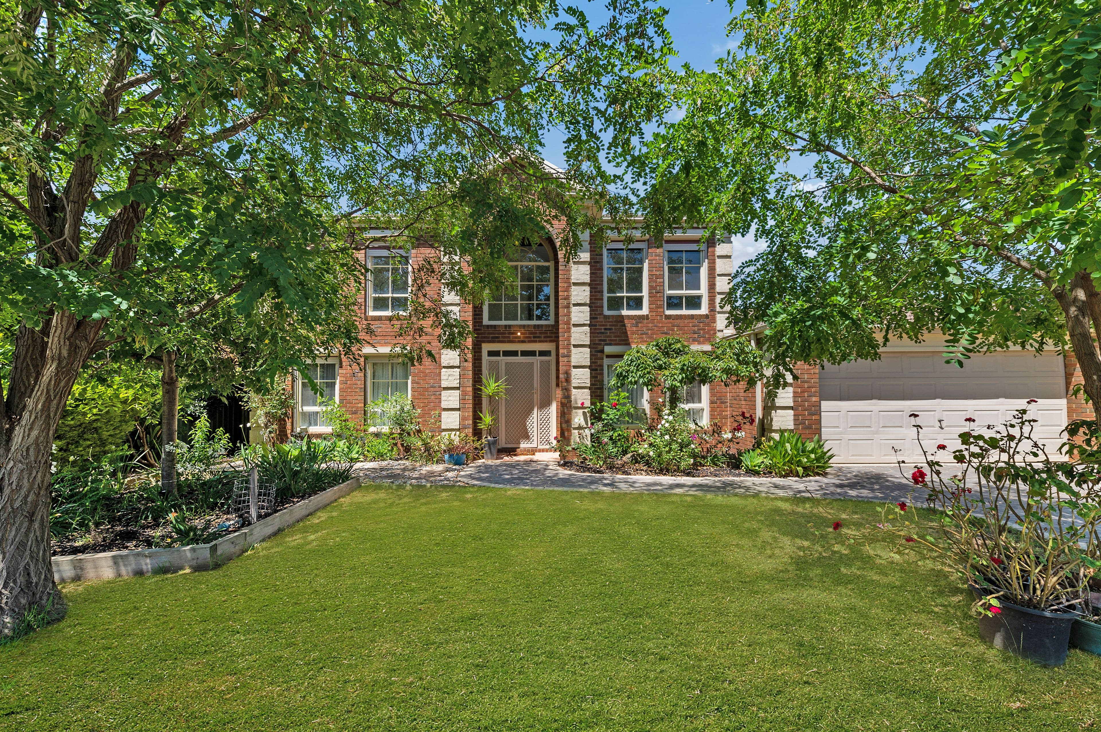 4 Creekbank Place, Caroline Springs VIC 3023, Caroline Springs - Image 1