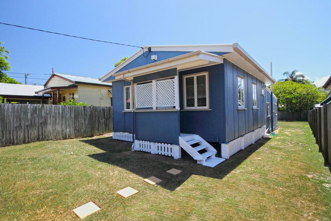 105 Dover Road, REDCLIFFE QLD 4020, Redcliffe - Image 1