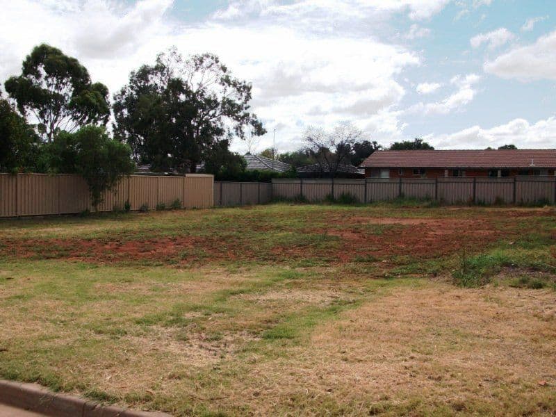 1 Moulder Street, CONDOBOLIN NSW 2877, Condobolin - Image 1