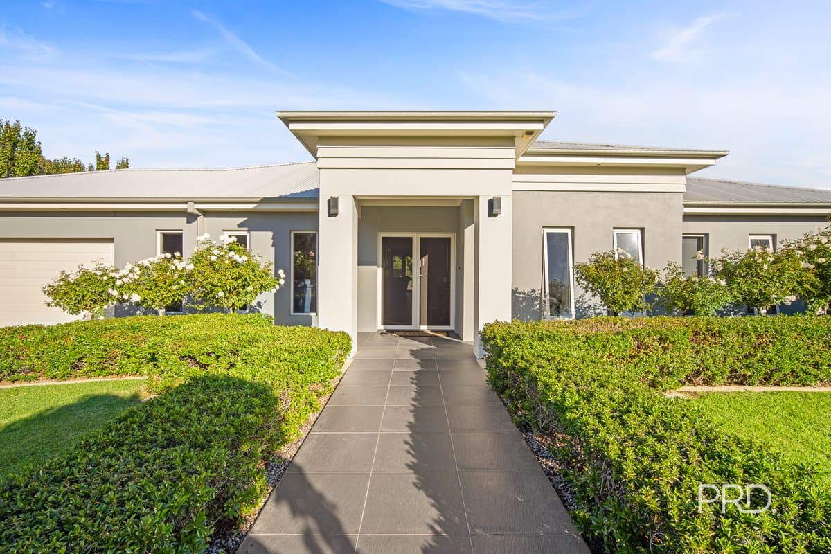 29 Plunkett Drive, LAKE ALBERT NSW 2650, Lake Albert - Image 1