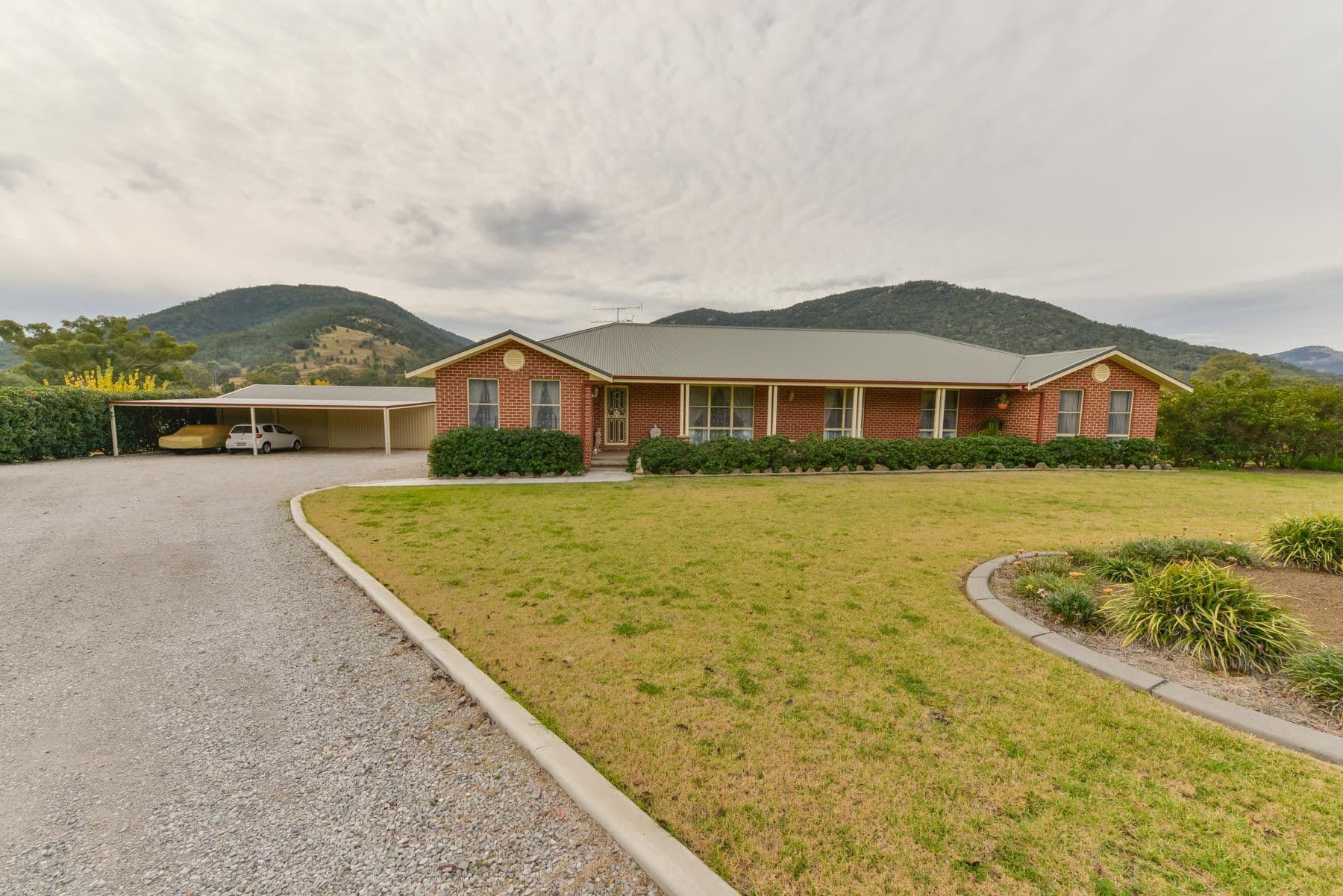 140 Elizabeth Drive, Tamworth NSW 2340, North Tamworth - Image 1