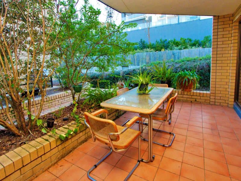 31 Bishop Street, ST LUCIA QLD 4067, St Lucia - Image 1