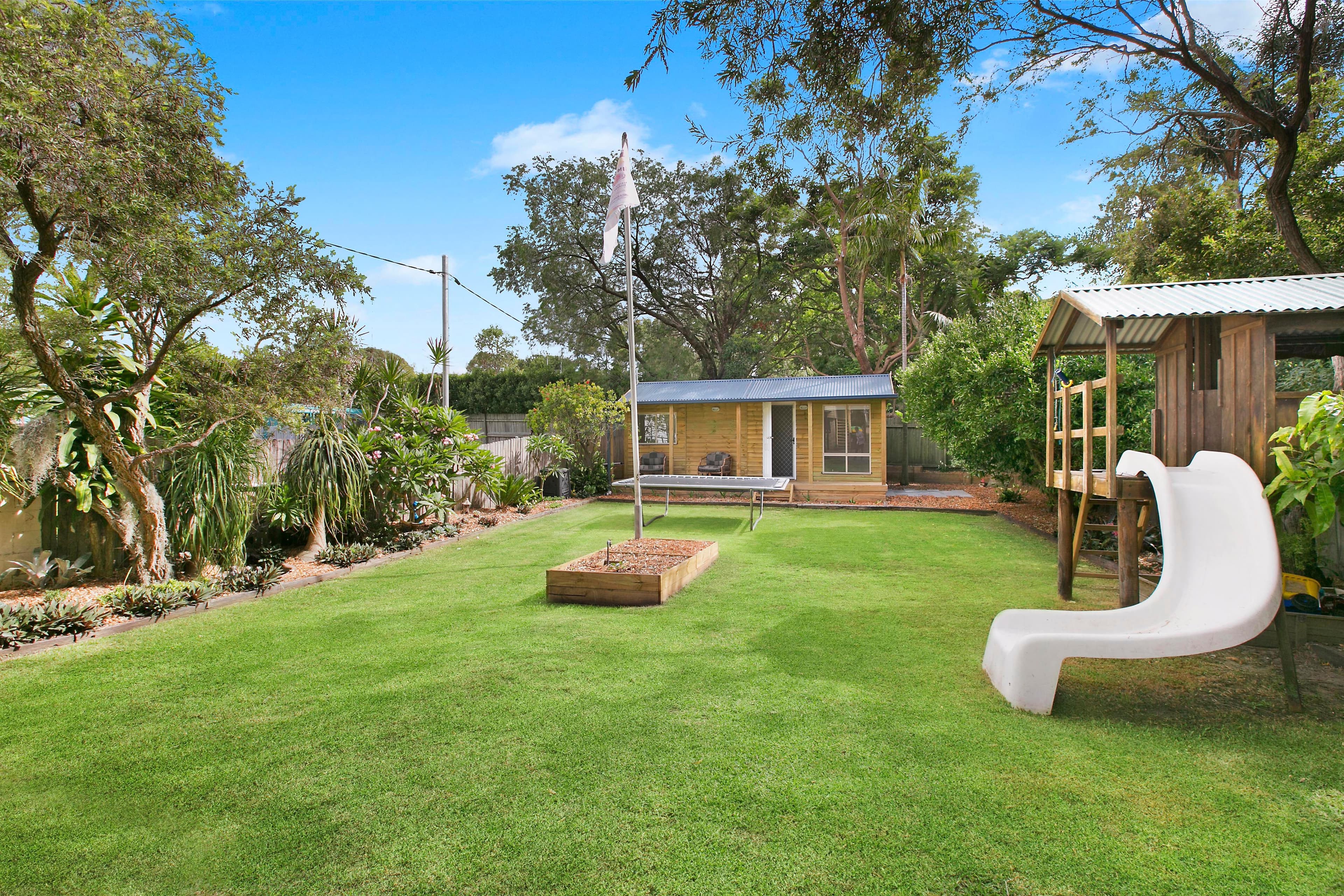 38 Tennyson Road, Cromer - Image 1