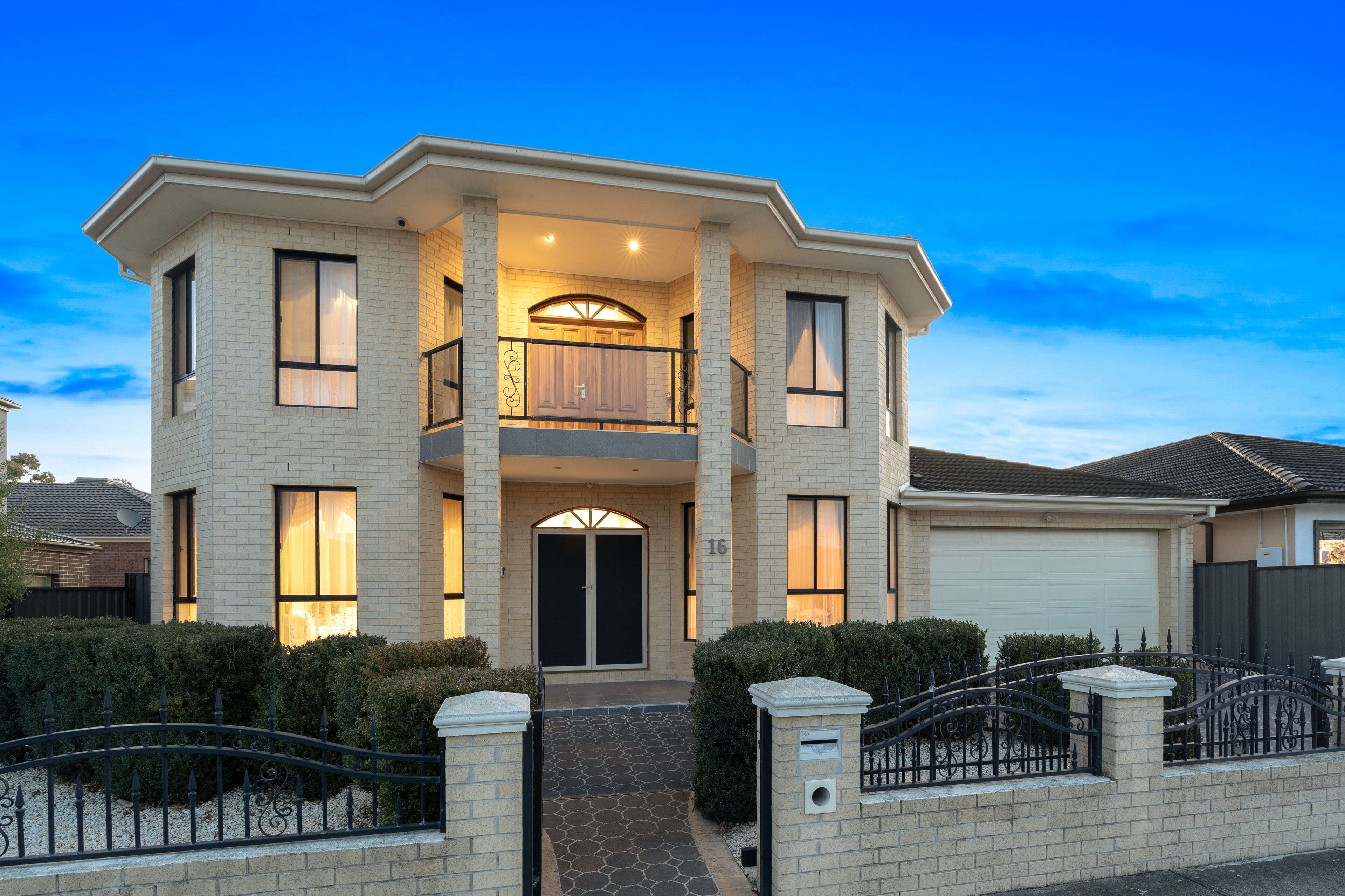 16 Coronet Avenue, Roxburgh Park VIC 3064, Roxburgh Park - Image 1