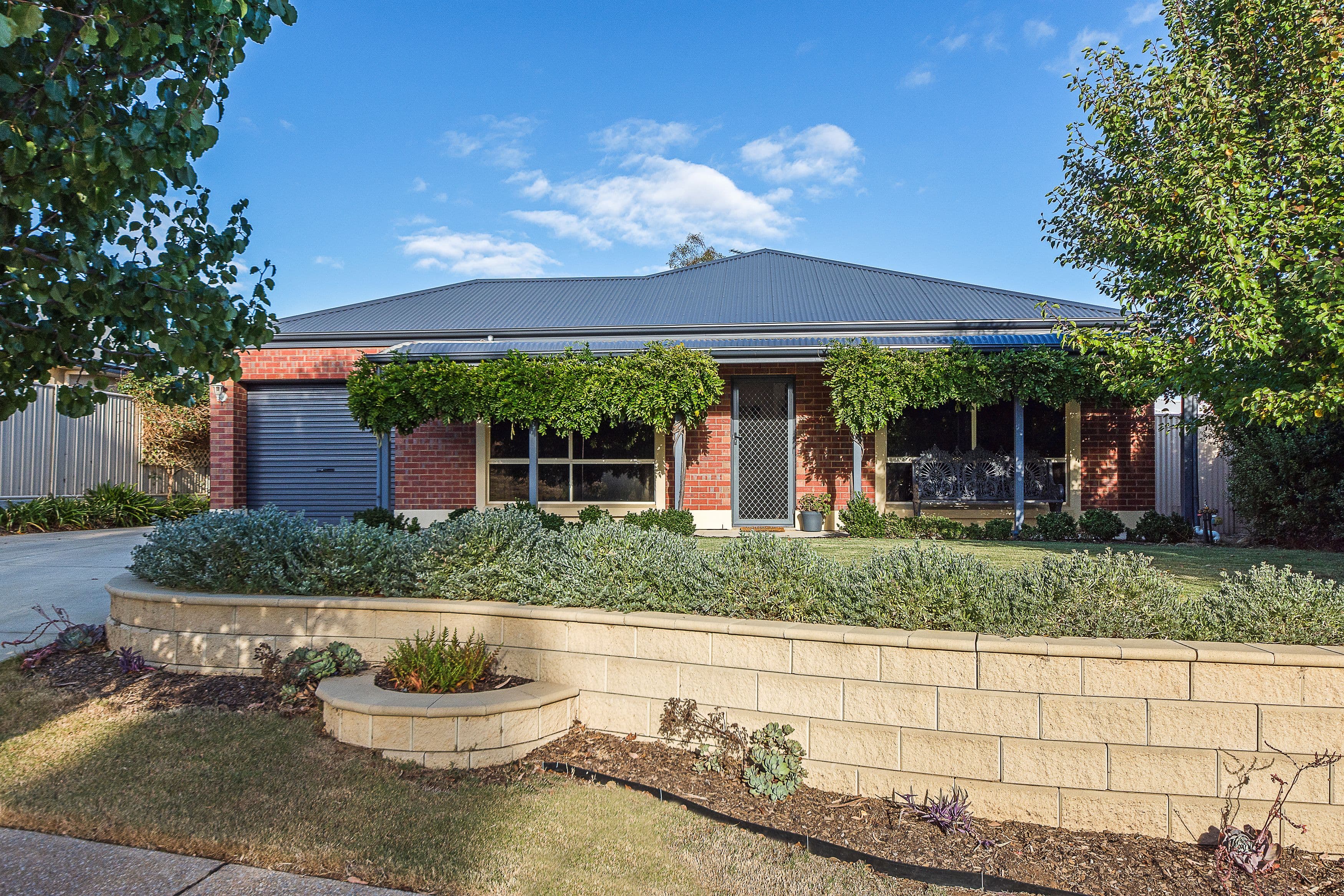 25 St Andrews Drive, Strathalbyn SA 5255, Strathalbyn - Image 1