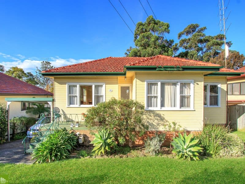 21 Bukari Street, West Wollongong NSW 2500, West Wollongong - Image 1