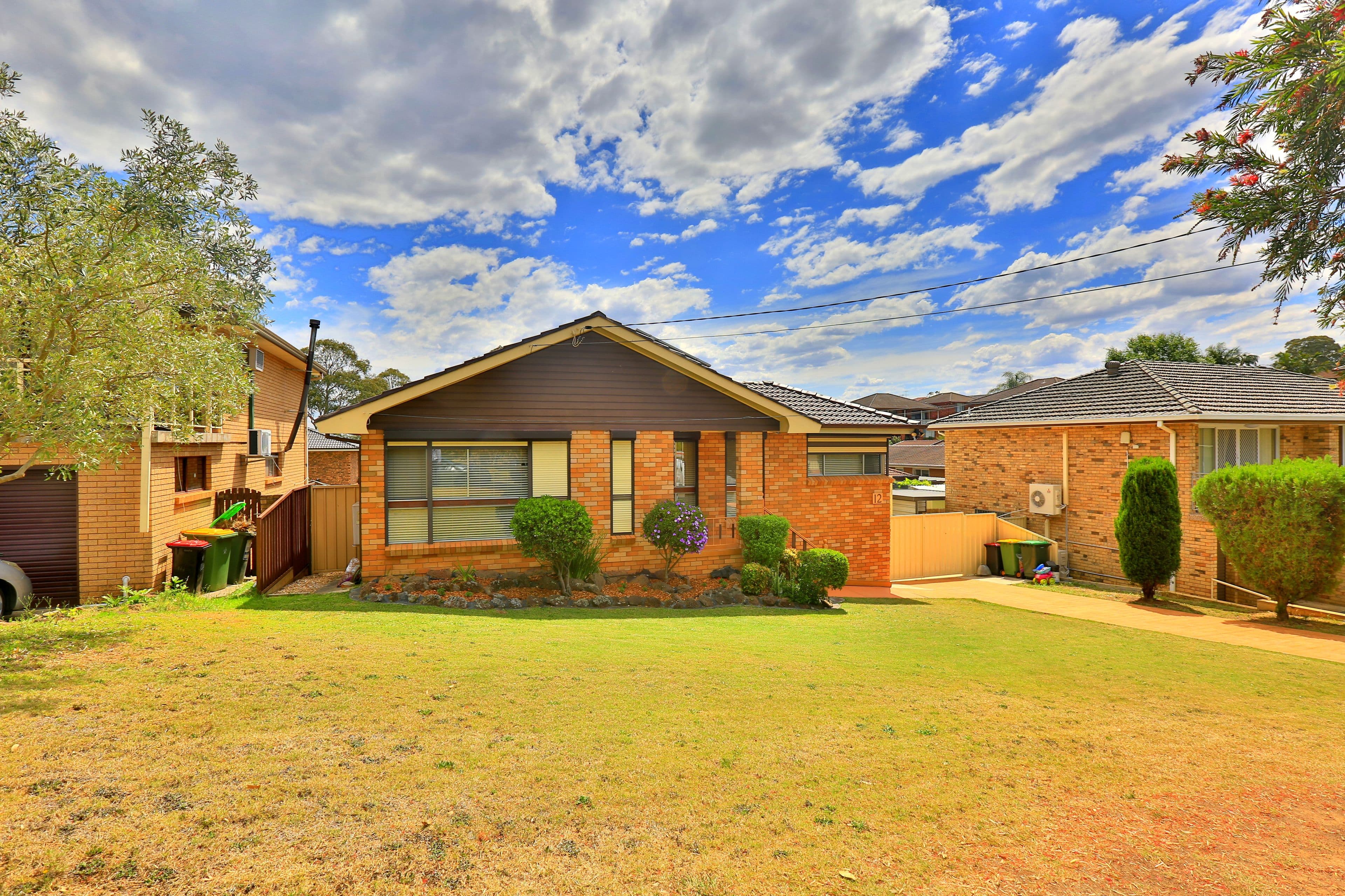 12 Pennington Avenue, Georges Hall - Image 1
